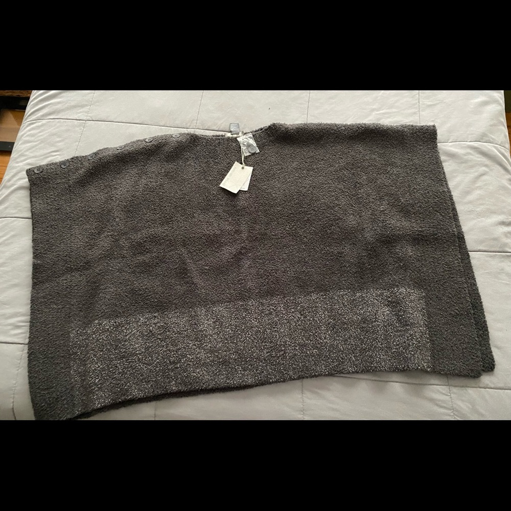 Cozy, stylish poncho by Barefoot Dreams